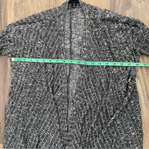 American Eagle Charcoal Ribbed Cardigan - Picture 8 of 10
